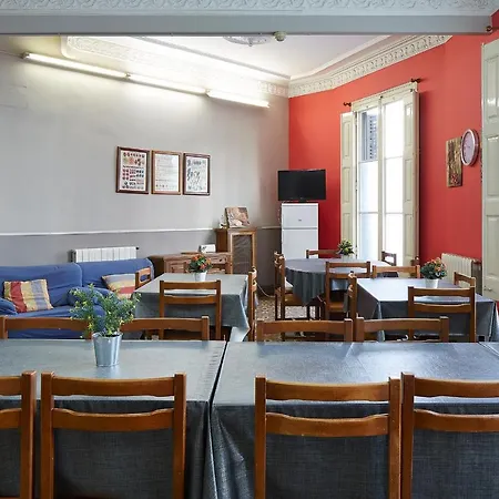 Estudiantes Balmes Apartment